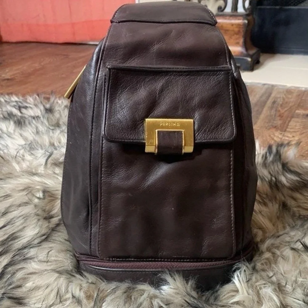 Perlina Sling Backpack Women OS Dark‎ Brown Good Leather Teardrop Gold purse